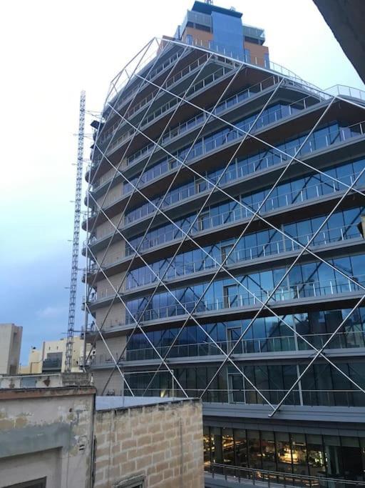 Modern Apt In The Heart Of Maltese Nightlife Saint Julian's 外观 照片